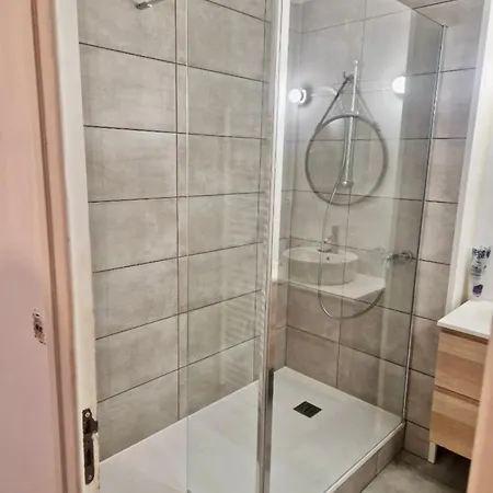 Appartement Spacieux T4 En Plein Coeur De *